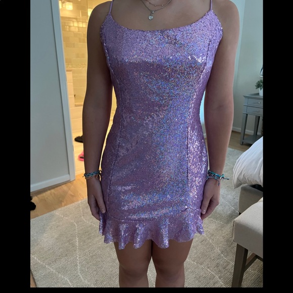 Deanna Sequin Bodycon Dress in Lavender- Lucy in the Sky - Picture 4 of 5